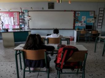 Κορωνοϊός: Άνοιξαν τα σχολεία και νοσούν οι μαθητές – Νέο κρούσμα σε δημοτικό σχολείο προκαλεί μεγάλες ανησυχίες