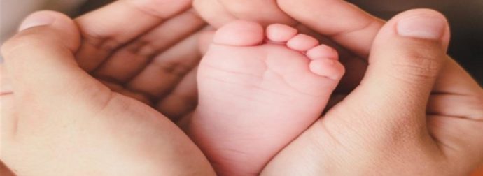 Συγκλονιστική ιστορία: Αυτό το μωρό γεννήθηκε δύο φορές