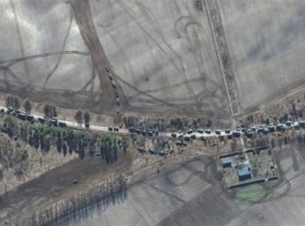 Εισβολή στην Ουκρανία: Η τρομακτική ρωσική φάλαγγα των 64 χιλιομέτρων φτάνει στο Κίεβο