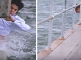 Πήγε να πετάξει τη στάχτη της γιαγιά του στη θάλασσα – Τότε βλέπει το απίστευτο και βουτάει δίχως δεύτερη σκέψη στο νερό! (Video)