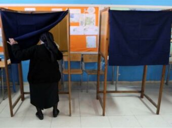 Χαμός στο Ηράκλειο – 93χρονη πήγε να ψηφίσει και της έσκισαν το ψηφοδέλτιο!