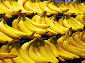 Τα πρoβλńματα που «λύνει» η μπανάνα καλύτερα από τα χάπıα