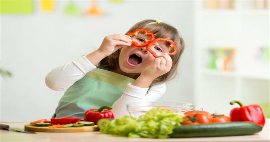 4 τοξικές φράσεις που βλάπτουν τη σχέση του παιδιού με το φαγητό