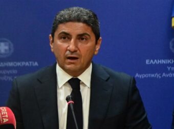 Δίνει εξηγήσεις ο Λευτέρης Αυγενάκης για τη χειροδικία του – Εισηγήσεις για διαγραφή του στον Κυριάκο Μητσοτάκη