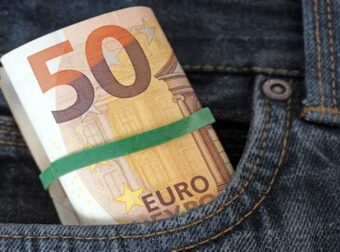 Μεγάλη ανάσα: Έσκασε επίδομα 300 ευρώ προς όλους!
