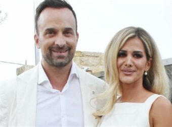 Γιώργος Λιανός: Η καλλονή σύζυγός του, Κωνσταντίνα Καραλέξη, ποζάρει στον φακό και «λιώνει» για εκείνον