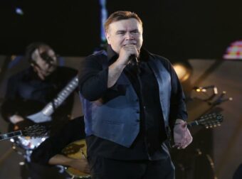 Μανώλης Λιδάκης: Διπλό χειρουργείο για τον καλλιτέχνη – Ακυρώνει όλες τις συναυλίες του