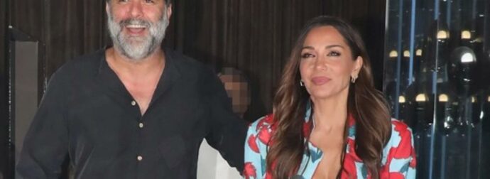 Δέσποινα Βανδή – Βασίλης Μπισμπίκης: Διακοπές στην Κρήτη για το ζευγάρι (Φωτογραφία)
