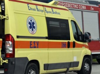 Λάρισα: Λεωφορείο συγκρούστηκε με αυτοκίνητο – Στο νοσοκομείο μία 70χρονη
