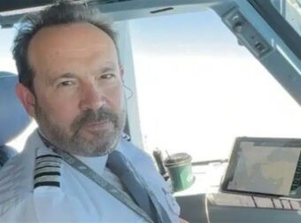 Ο Κώστας Μακεδόνας είναι πιλότος σε πασίγνωστη αεροπορική εταιρία: «Πετάω από το Ντουμπάι έως και τη Βαρκελώνη»