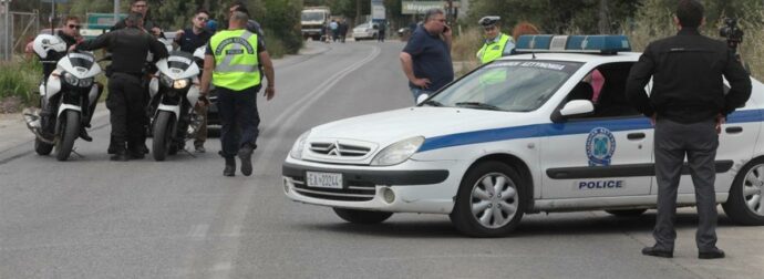 Τρία γκρουπ στα social media με 200.000 μέλη «κάρφωναν» τα μπλόκα της Τροχαίας – 2 συλλήψεις (video)