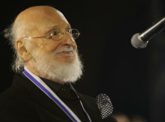 «Τον είδα δύο ώρες πριν πεθάνει» – Τι έκανε ο Διονύσης Σαββόπουλος μέχρι και την τελευταία του πνοή