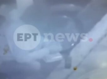 Επίθεση με πιρούνι στο Ψυχικό: Την κάρφωσε τουλάχιστον 110 φορές – Βίντεο ντοκουμέντο