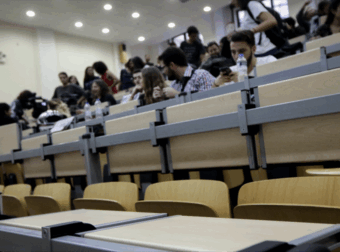 Έξαλλος καθηγητής σε φοιτητές: Δεν ξέρετε ούτε τα βασικά – Δεν ξεχωρίζετε το κιλό από τον τόνο