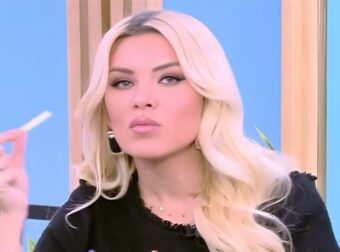 Κατερίνα Καινούργιου: Εμφανίστηκε με φαρδιά ρούχα αλλά η φουσκωμένη κοιλίτσα δεν κρύβεται πια