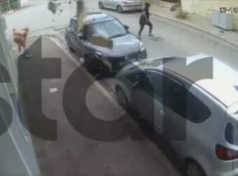 Βίντεο-σοκ από την κατάρρευση του μπαλκονιού στο Λαύριο – Ήταν γυναίκα από κάτω