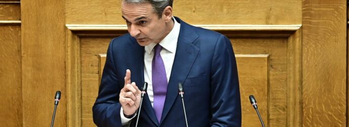 Μητσοτάκης για Άγνωστο Στρατιώτη: Οι ιεροί τόποι δεν ανήκουν σε όσους φωνάζουν περισσότερο