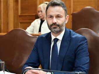 «Δεν είμαι νομικός»: Το δικαίωμα της σιωπής επικαλέστηκε ο πρώην αντιπρόεδρος του ΟΠΕΚΕΠΕ