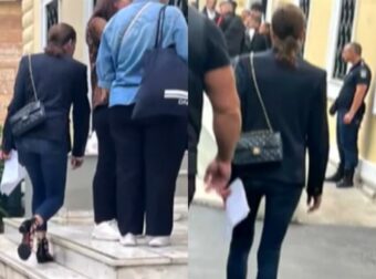 Τζίνα Αλιμόνου: Η στιγμή που φτάνει στο δικαστήριο – Τι είπε στους δημοσιογράφους (Βίντεο)