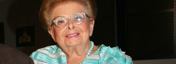 Πουλήθηκε η βίλα της Βέφας Αλεξιάδου: Πού έχει γράψει την περιουσία της