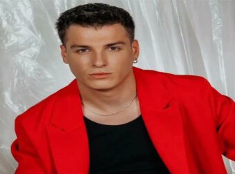 Στέφανος Πιτσίνιαγκας: Είναι πλεον αγνώριστος – Η απίστευτη μεταμόρφωση ανέδειξε όλα τα όμορφα χαρακτηριστικά του
