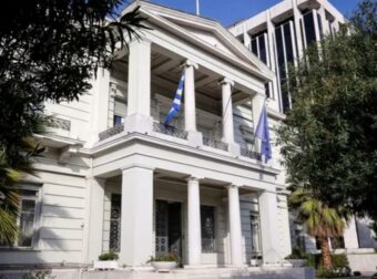 ΥΠΕΞ: Επιστρέφουν αύριο με ειδική πτήση από το Ισραήλ οι 27 Έλληνες του στολίσκου για τη Γάζα