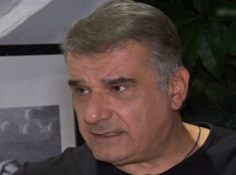 Κώστας Αποστολάκης: «Το χωριό μου είναι κοντά στα Βορίζια, για μισό μέτρο οικόπεδο, παίρνουν ένα μέτρο χώμα»