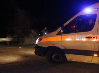 Τραγωδία στο Ηράκλειο: 2χρονο κοριτσάκι κατέρρευσε στο αυτοκίνητο και άφησε την τελευταία του πνοή στην αγκαλιά της μητέρας του