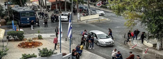 Βεντέτα στα Βορίζια: Νοσηλεύτρια στο νοσοκομείο Χανίων η 55χρονη που έπαθε ανακοπή από τους πυροβολισμούς