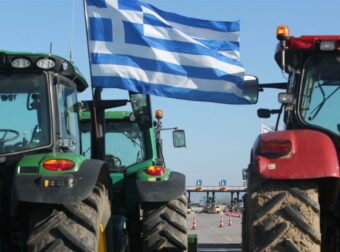 Οι αγρότες ξανά στα μπλόκα: Κλείνει η αερογέφυρα Νίκαιας – Το νέο σχέδιο κινητοποιήσεων μετά τις γιορτές
