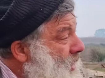 Κατέρρευσε ο κτηνοτρόφος που αποχαιρέτησε με δάκρυα τα 450 πρόβατά του – Νοσηλεύεται με συμπτώματα εγκεφαλικού