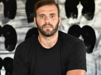 «Ζητάω συγγνώμη για την πράξη μου αλλά δεν τον γρονθοκόπησα»: Τι είπε ο Νίκος Παππάς για το περιστατικό με τον δημοσιογράφο