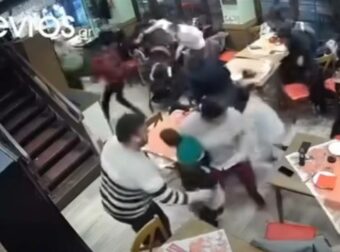 ΕΚΤΑΚΤΗ ΕΙΔΗΣΗ: ΑΝΕΜΟΣΤΡΟΒΙΛΟΣ ΧΤΥΠΗΣΕ ΠΑΣΙΓΝΩΣΤΗ ΠΟΛΗ ΤΗΣ ΕΛΛΑΔΑΣ – ΤΑ ΔΙΕΛΥΣΕ ΟΛΑ – ΕΤΡΕΧΕ ΜΑ ΣΩΘΕΙ Ο ΚΟΣΜΟΣ – ΣΟΚΑΡΟΥΝ ΤΑ ΒΙΝΤΕΟ