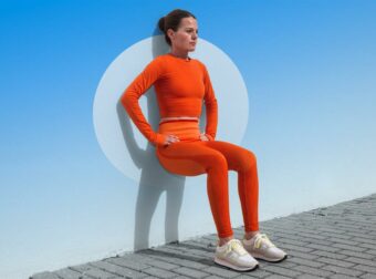 7 απλές ασκήσεις Pilates για γραμμωμένα χέρια μετά τα 50
