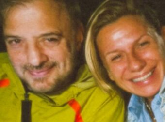 Κατερίνα Καραβάτου: Με τον Χρήστο Φερεντίνο στην ιδιαίτερη πατρίδα του (Φωτογραφίες)