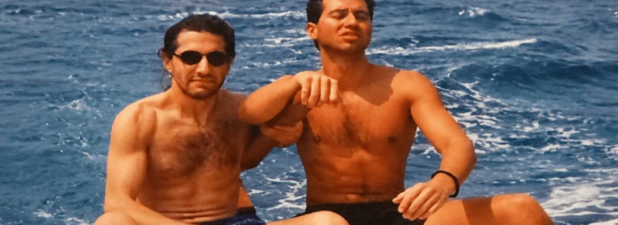 Το συγκλονιστικό αντίο του Φοίβου στον Δημήτρη Κόκοτα: «Ήταν ένας άνθρωπος καθαρός, γενναιόδωρος, αυθεντικός»