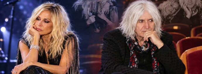 Νίκος Καρβέλας: Αυτά είναι τα ασφαλιστικά μέτρα που κατέθεσε! Πάνω από 400 τραγούδια δεν θα μπορεί να πει η Βίσση – Ράκος η Άννα στην αγκαλιά της Δήμητρας μόλις το έμαθε