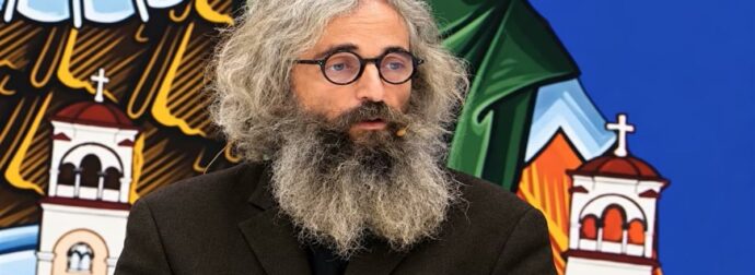 Άρης Σερβετάλης: «Αν ερχόταν ο Χριστός και με ρωτούσε τι θέλω να μου χαρίσει, θα του έλεγα “θέλω να με πάρεις μαζί σου στη βασιλεία του Θεού”»