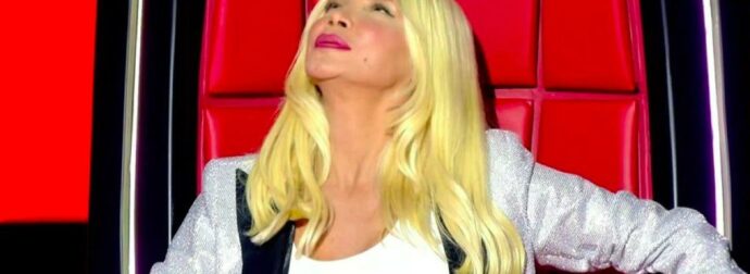 The Voice: «Πάγωσαν» στο πλατό με την κίνηση της Πάολας – «Γιώργο!» είπε κοιτώντας τον ουρανό και έστειλε φιλί στον Μαζωνάκη (video)